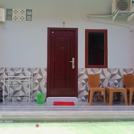 Homestay Premium 45 Джепара Екстериор снимка