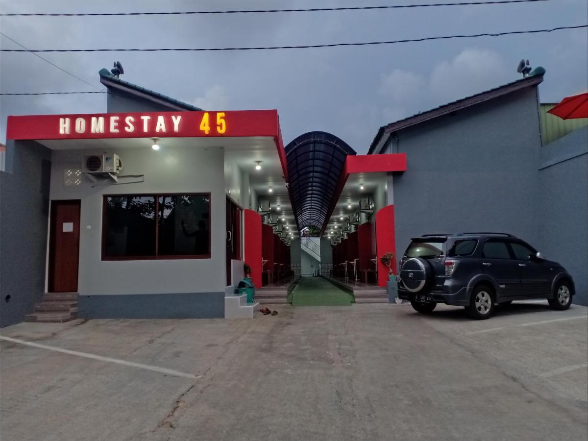 Homestay Premium 45 Джепара Екстериор снимка