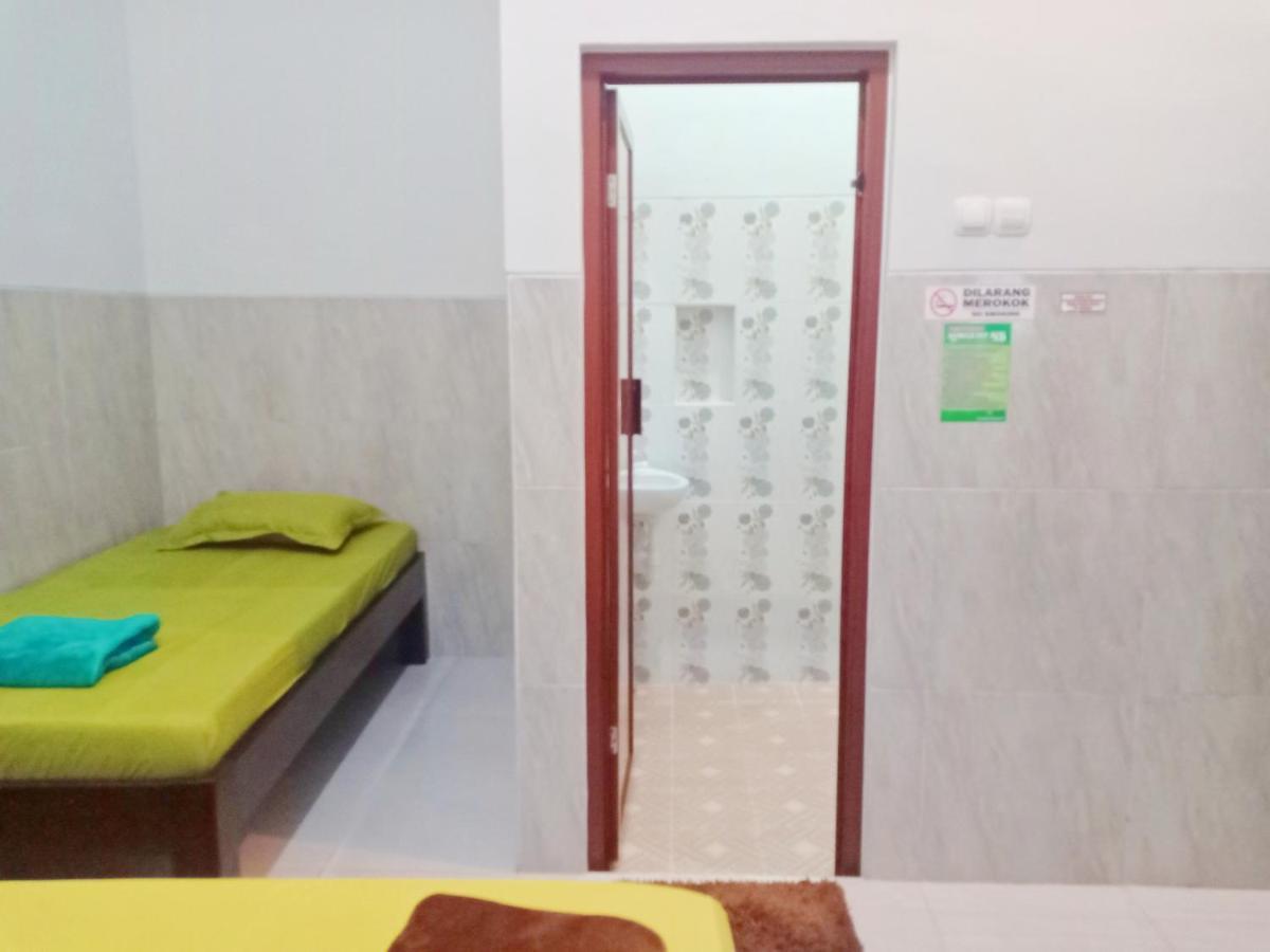 Homestay Premium 45 Джепара Екстериор снимка